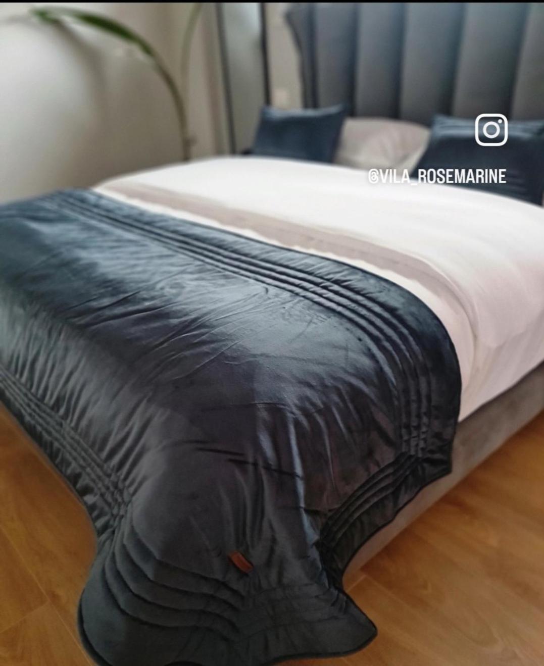 Rosemarine Apartment Durres